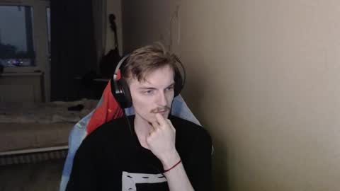 gasturfahe online show from November 18, 2025, 8:13 pm