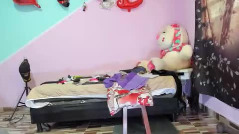 Diana online show from October 5, 2025, 1:20 pm