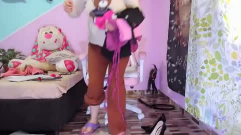 Diana online show from November 17, 2025, 2:01 pm