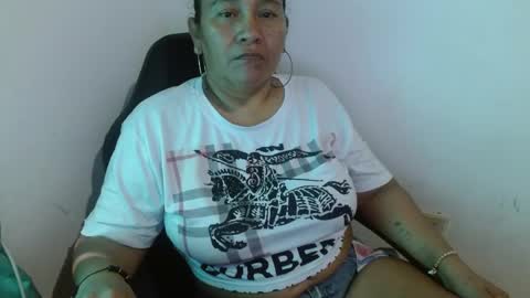 Snapshot of gatika_sexy chatting on February 2, 2025, 7:57 pm katia online show from February 2, 2025, 7:57 pm