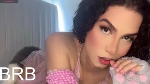 Vnecis Marn online show from March 2, 2025, 8:40 pm