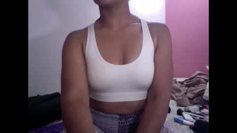 Snapshot of gatubelahotxxx chatting on January 22, 2025, 5:37 am gatubelahotxxx online show from January 22, 2025, 5:37 am