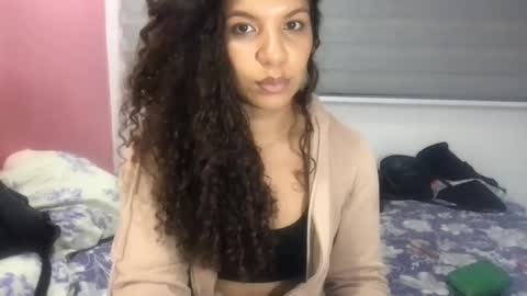 Snapshot of gatubelahotxxx chatting on September 30, 2025, 11:43 pm gatubelahotxxx online show from September 30, 2025, 11:43 pm