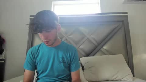 Snapshot of gayndepressed chatting on September 17, 2025, 9:05 pm Trace online show from September 17, 2025, 9:05 pm