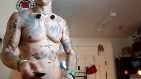 Snapshot of geekedoutlabs chatting on October 30, 2025, 1:40 am Zanecubano online show from October 30, 2025, 1:40 am