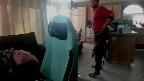 Snapshot of geekin27 chatting on December 15, 2025, 7:29 pm geekin27 online show from December 15, 2025, 7:29 pm