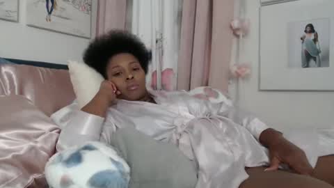 The Empress online show from October 28, 2025, 12:30 pm