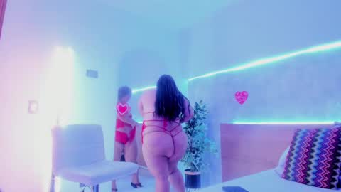 Snapshot of geminis_muentes chatting on February 22, 2025, 9:48 pm geminis muentes online show from February 22, 2025, 9:48 pm