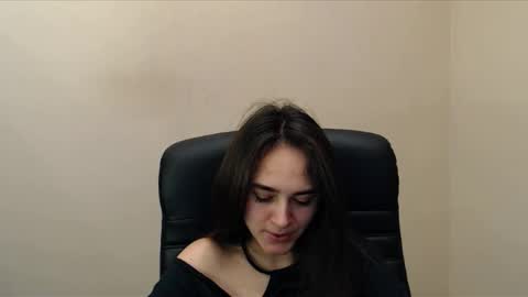 Snapshot of gemma_arterton chatting on December 22, 2024, 7:00 am Gemma online show from December 22, 2024, 7:00 am