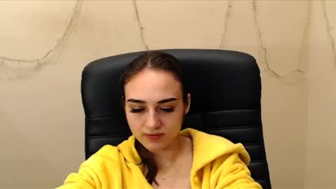 Snapshot of gemma_arterton chatting on January 24, 2025, 6:35 am Gemma online show from January 24, 2025, 6:35 am