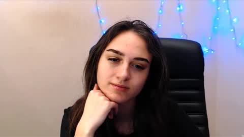 Snapshot of gemma_arterton chatting on February 3, 2025, 9:41 am Gemma online show from February 3, 2025, 9:41 am