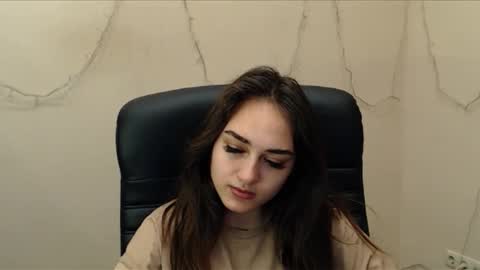 Snapshot of gemma_arterton chatting on February 20, 2025, 6:39 am Gemma online show from February 20, 2025, 6:39 am