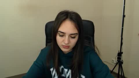 Snapshot of gemma_arterton chatting on October 10, 2025, 6:23 am Gemma online show from October 10, 2025, 6:23 am