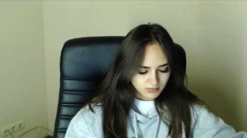 Snapshot of gemma_arterton chatting on October 31, 2025, 8:15 am Gemma online show from October 31, 2025, 8:15 am