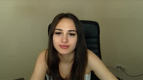 Snapshot of gemma_arterton chatting on November 13, 2025, 1:10 pm Gemma online show from November 13, 2025, 1:10 pm