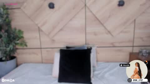    online show from January 25, 2025, 10:50 pm