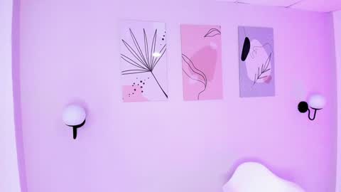 Sofia online show from December 6, 2024, 1:40 am