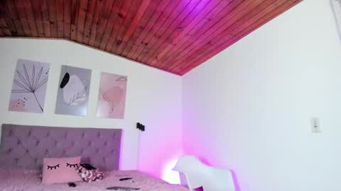 Sofia online show from March 8, 2025, 7:49 am