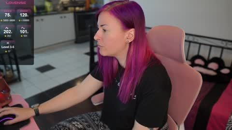 Snapshot of gennyrock chatting on February 6, 2025, 8:13 pm Genny Rock and online show from February 6, 2025, 8:13 pm