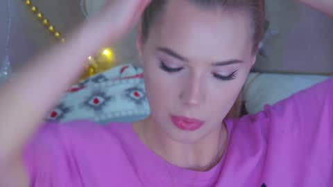 GentleRossi online show from December 17, 2024, 10:11 pm