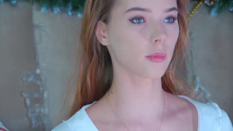 GentleRossi online show from December 18, 2024, 3:33 pm