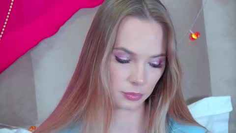 GentleRossi online show from September 24, 2025, 5:38 pm