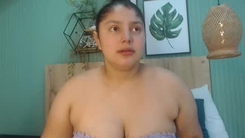 Snapshot of geo_jonnes25 chatting on November 15, 2025, 10:12 am Geo J online show from November 15, 2025, 10:12 am