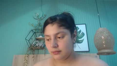 Snapshot of geo_jonnes25 chatting on November 22, 2025, 9:41 am Geo J online show from November 22, 2025, 9:41 am