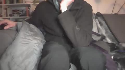 Snapshot of geon2xx chatting on October 28, 2025, 12:36 am Geon online show from October 28, 2025, 12:36 am