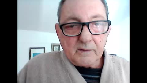 Snapshot of georg1412 chatting on February 9, 2025, 9:37 am georg1412 online show from February 9, 2025, 9:37 am