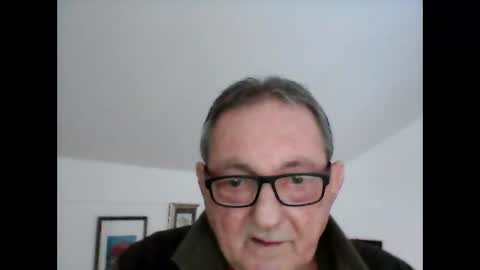 Snapshot of georg1412 chatting on February 26, 2025, 1:19 pm georg1412 online show from February 26, 2025, 1:19 pm