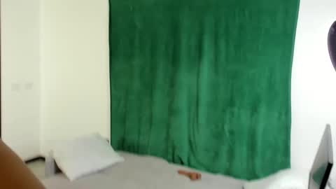 Snapshot of georgearmwrestler chatting on December 25, 2024, 4:22 pm George my Fansly online show from December 25, 2024, 4:22 pm