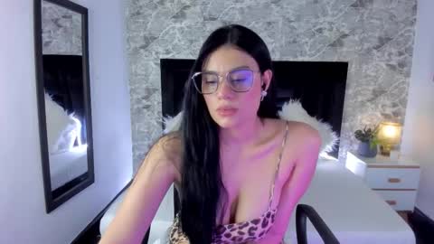 georginaa_cooper online show from September 12, 2025, 7:25 pm