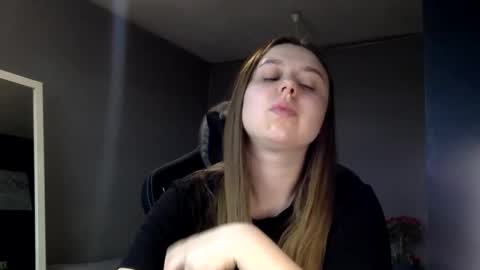 georginagina online show from November 26, 2025, 2:51 pm