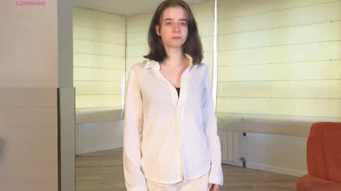 My name is Kelly online show from September 22, 2025, 3:19 am