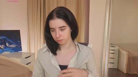 My name is Kelly online show from November 1, 2025, 3:08 am