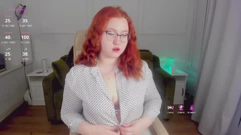 Snapshot of georginia_grimes chatting on December 12, 2024, 10:34 am Georginia online show from December 12, 2024, 10:34 am