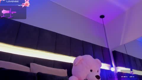 Kendal  online show from February 6, 2025, 12:00 am