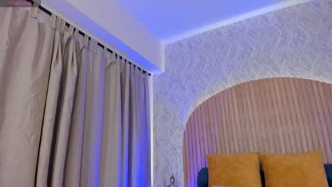 Kendal  online show from September 11, 2025, 11:43 am