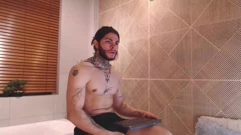 Snapshot of georgios_makris chatting on December 15, 2025, 3:11 am Georgios Makris online show from December 15, 2025, 3:11 am