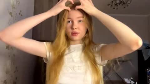 Amelia online show from October 22, 2025, 9:09 am