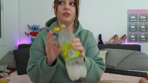 Nadine online show from December 26, 2024, 11:03 pm