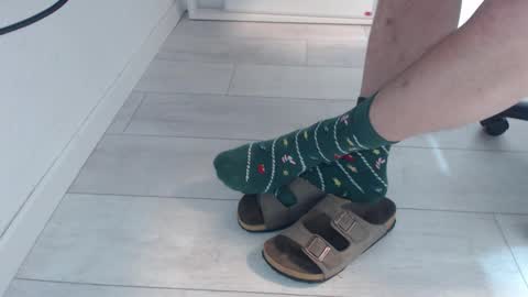 Snapshot of germansolebro chatting on December 15, 2025, 7:01 am GermanSoleBro online show from December 15, 2025, 7:01 am