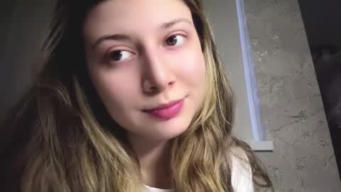 Diana online show from December 2, 2025, 1:17 pm