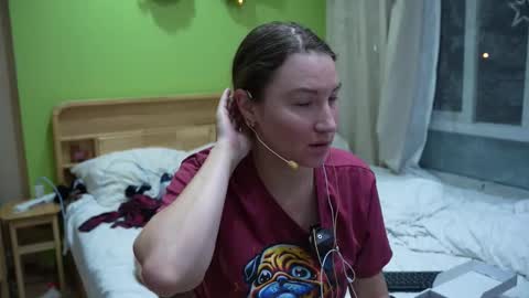 Snapshot of gessifossa chatting on September 12, 2025, 12:05 pm Anna online show from September 12, 2025, 12:05 pm