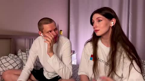 Snapshot of gethigh_ chatting on December 11, 2024, 7:36 pm Liz and Mark online show from December 11, 2024, 7:36 pm