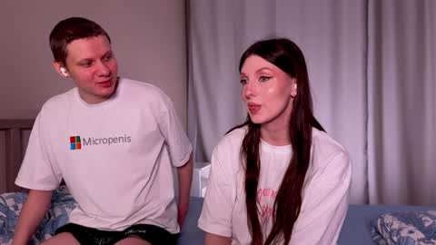 Snapshot of gethigh_ chatting on February 9, 2025, 1:00 am Liz and Mark online show from February 9, 2025, 1:00 am