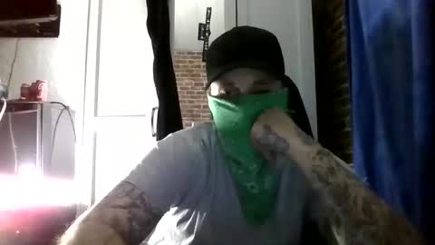 Snapshot of getithititnsplit chatting on December 15, 2025, 5:17 pm getithititnsplit online show from December 15, 2025, 5:17 pm