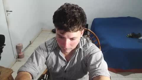 Snapshot of gferrari1996 chatting on December 16, 2025, 7:35 am gferrari1996 online show from December 16, 2025, 7:35 am