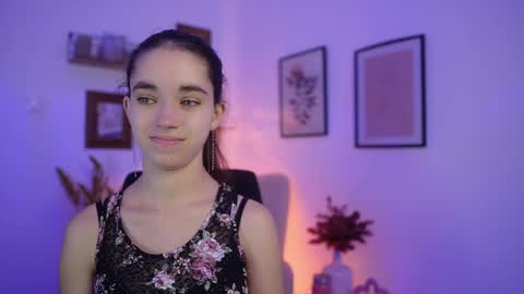 Gia Paige18 online show from November 13, 2025, 2:27 pm